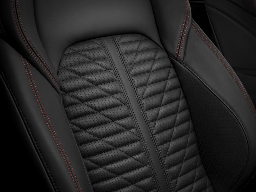 Детали интерьера Maserati Quattroporte S Q4 GranSport (M156) 2017 года  (фото 41 из 41)